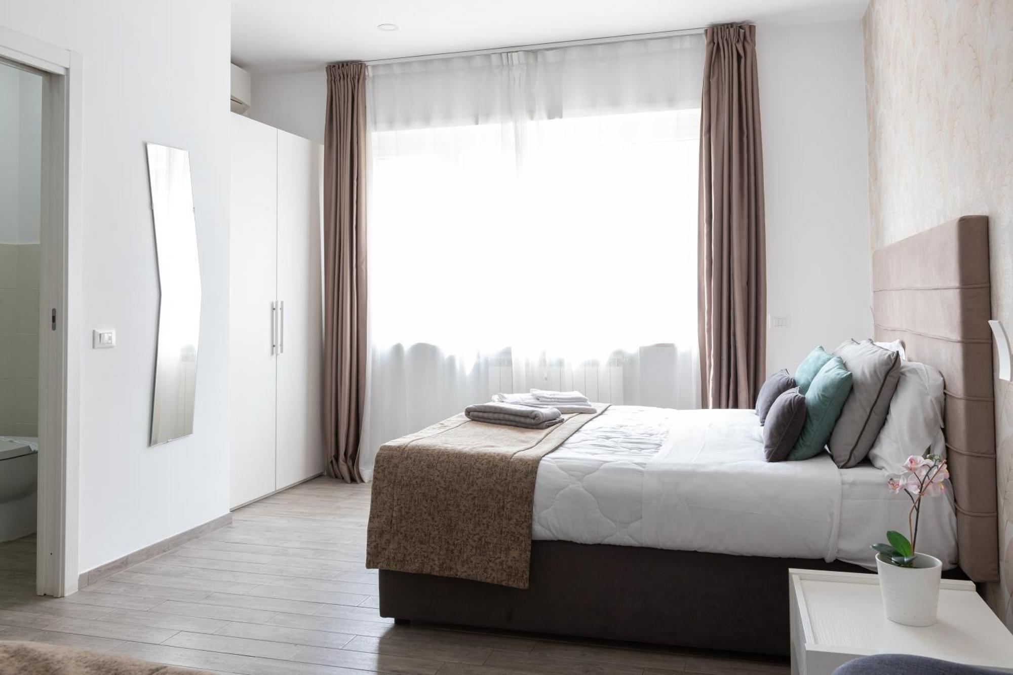 247 Luxury Trastevere Affittacamere 2*